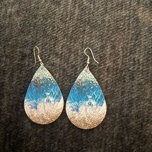 Teardrop Wave Blue and Sand Earrings